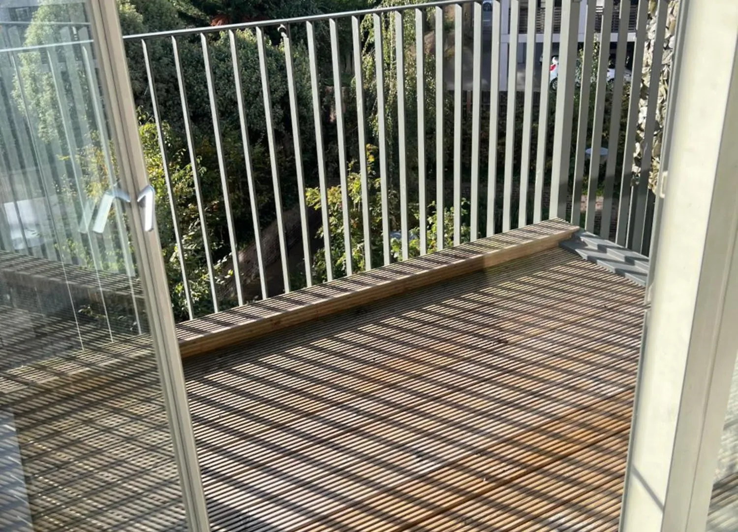 Remarkable 1-Bed Apartment In London With Balcony